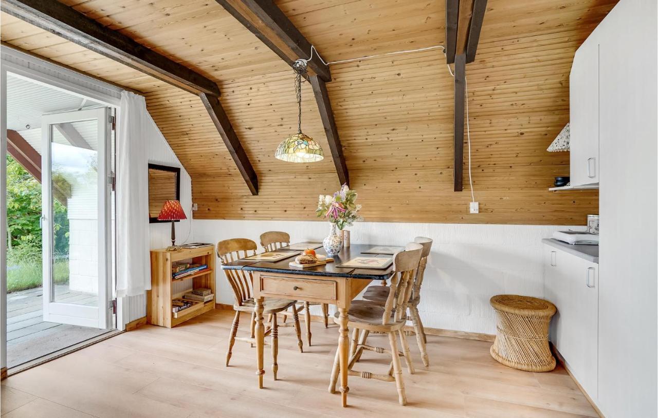 Amazing Home In Logstrup With Kitchen Kültér fotó