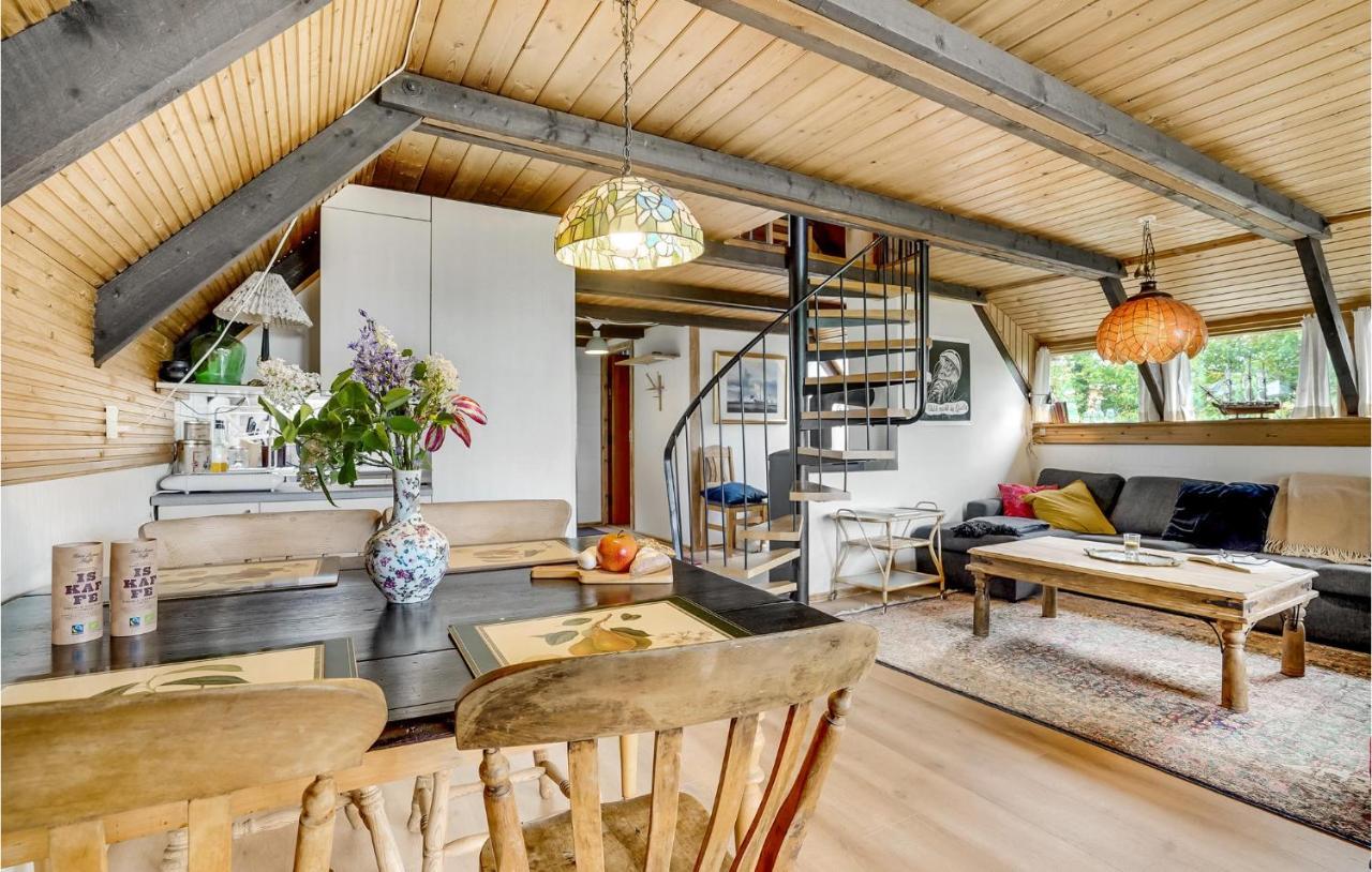 Amazing Home In Logstrup With Kitchen Kültér fotó
